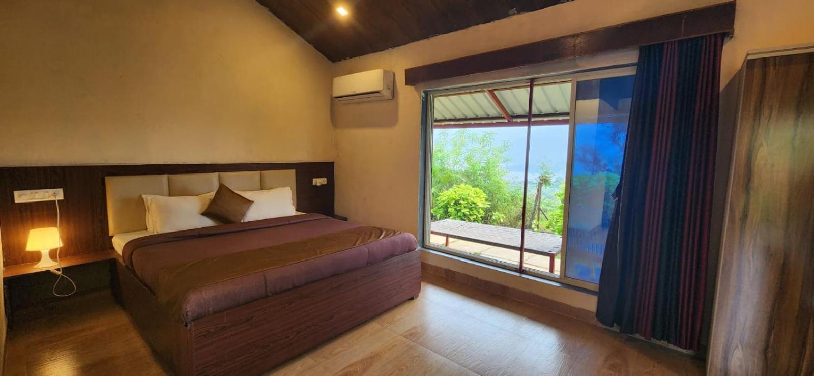 Mysticstays Resort Wai Eksteriør billede
