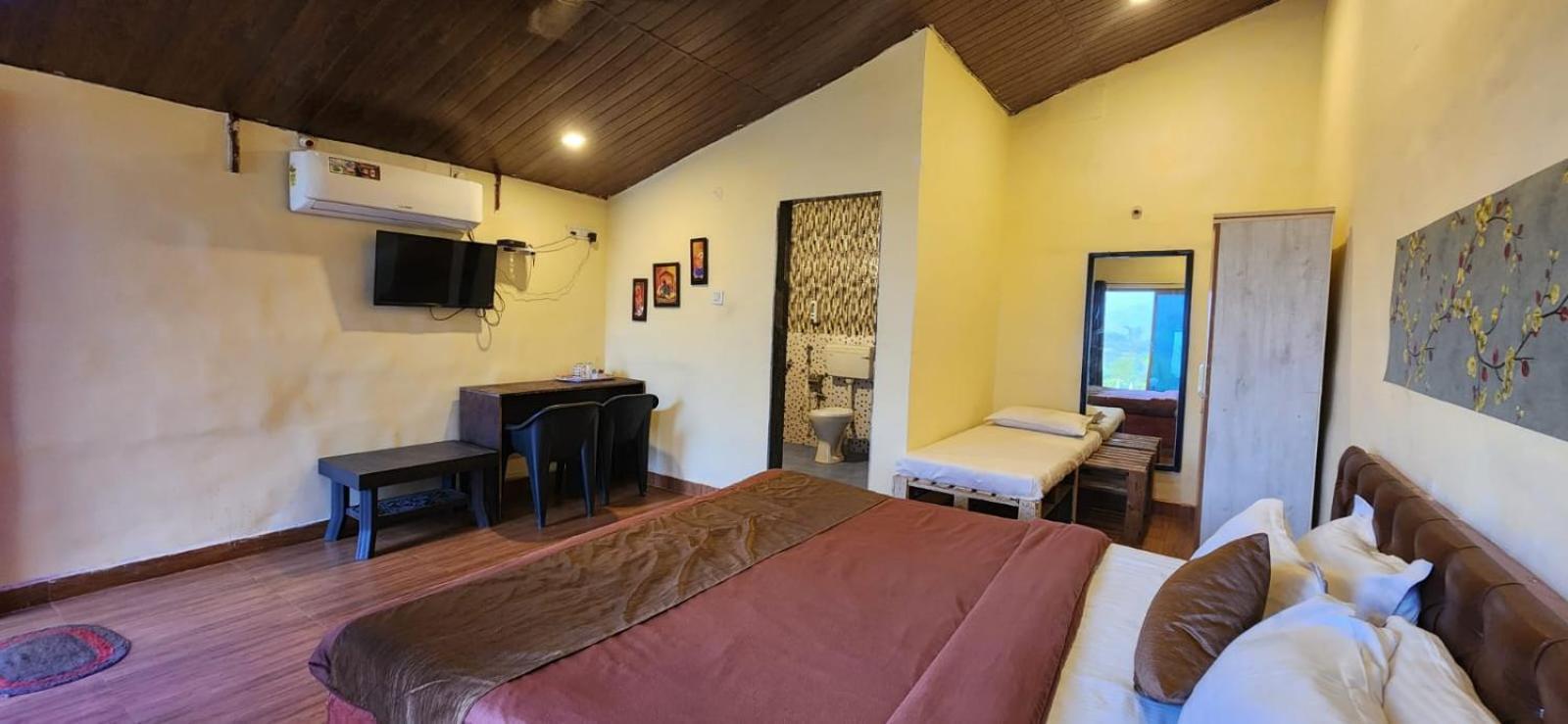 Mysticstays Resort Wai Eksteriør billede