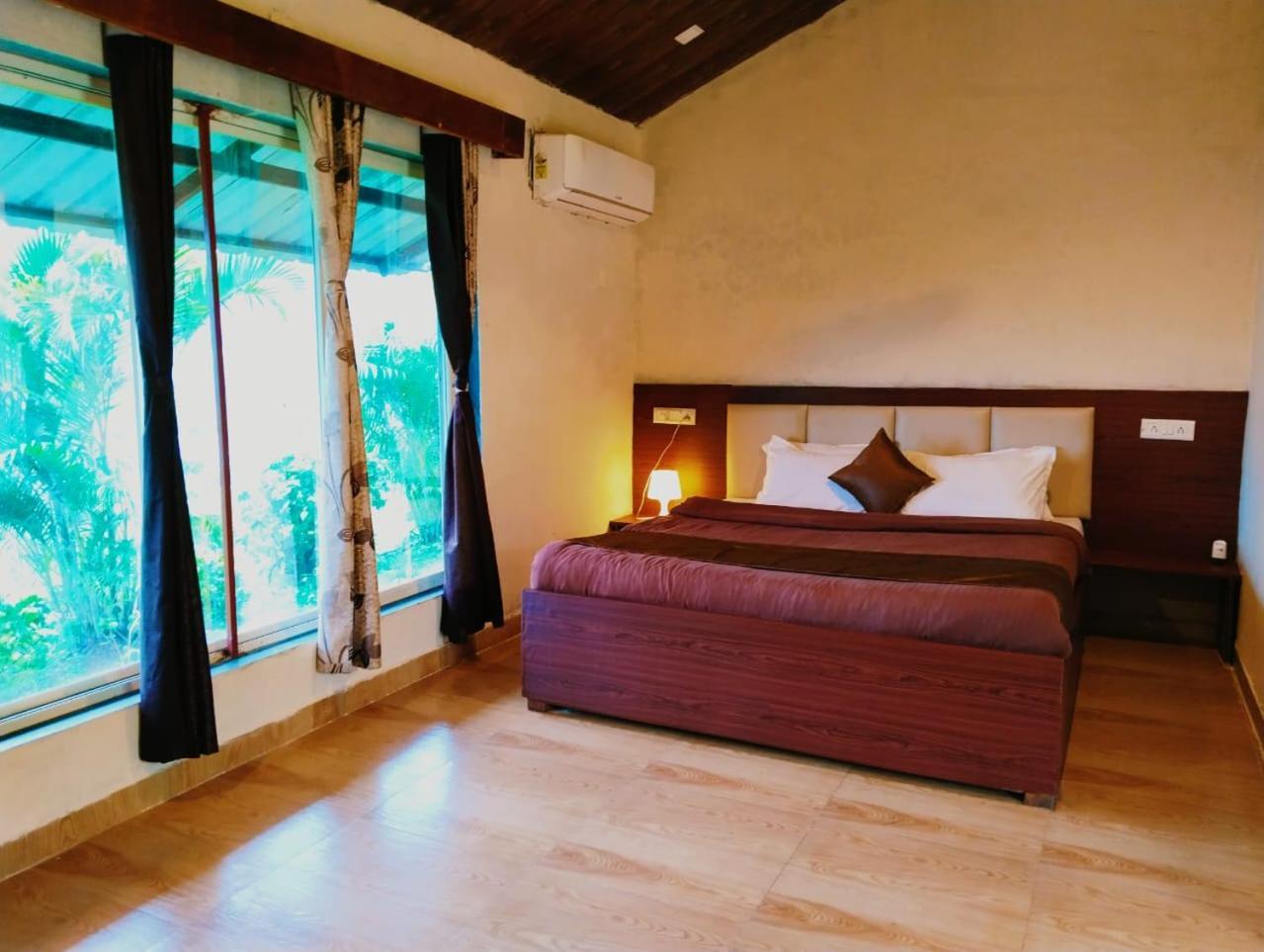 Mysticstays Resort Wai Eksteriør billede