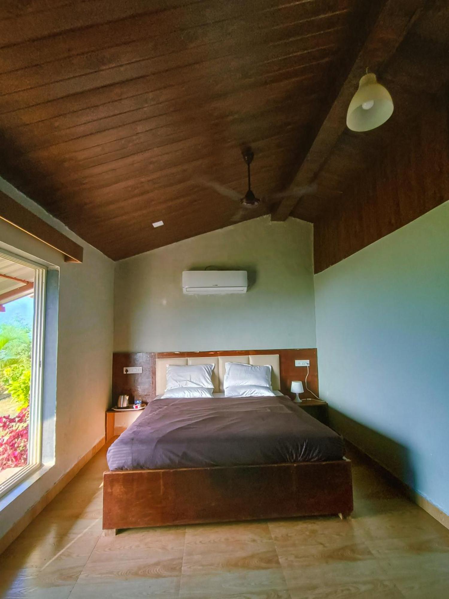 Mysticstays Resort Wai Eksteriør billede