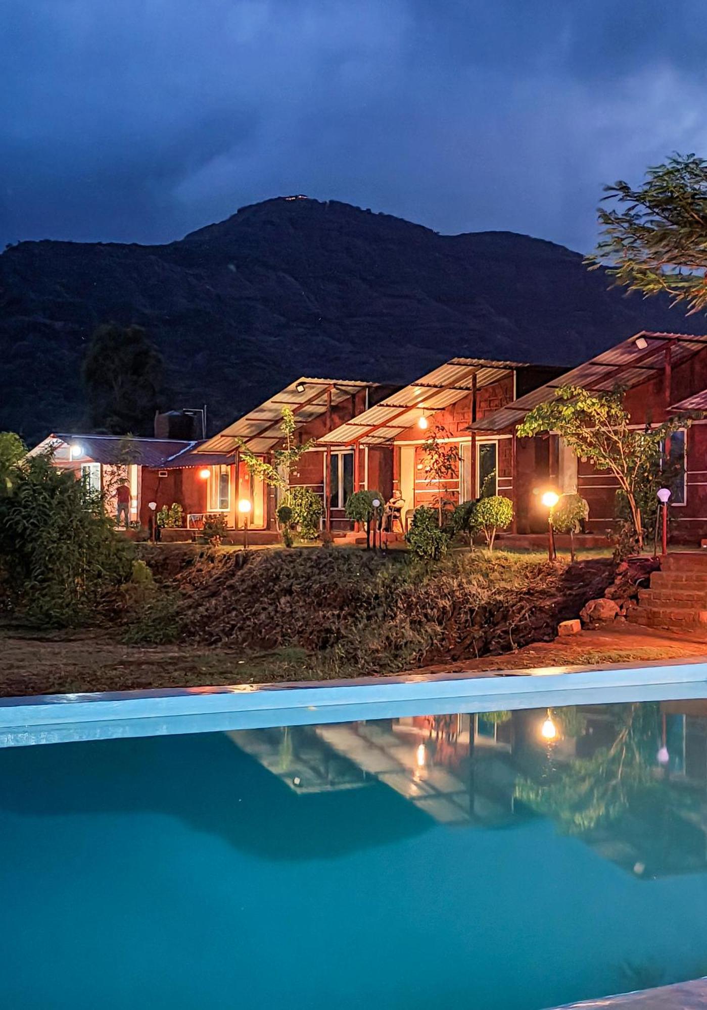 Mysticstays Resort Wai Eksteriør billede