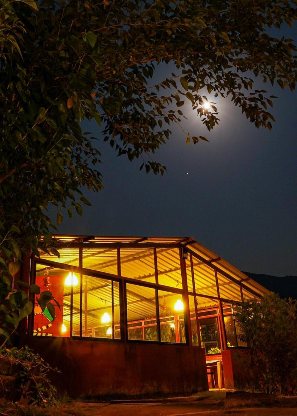Mysticstays Resort Wai Eksteriør billede