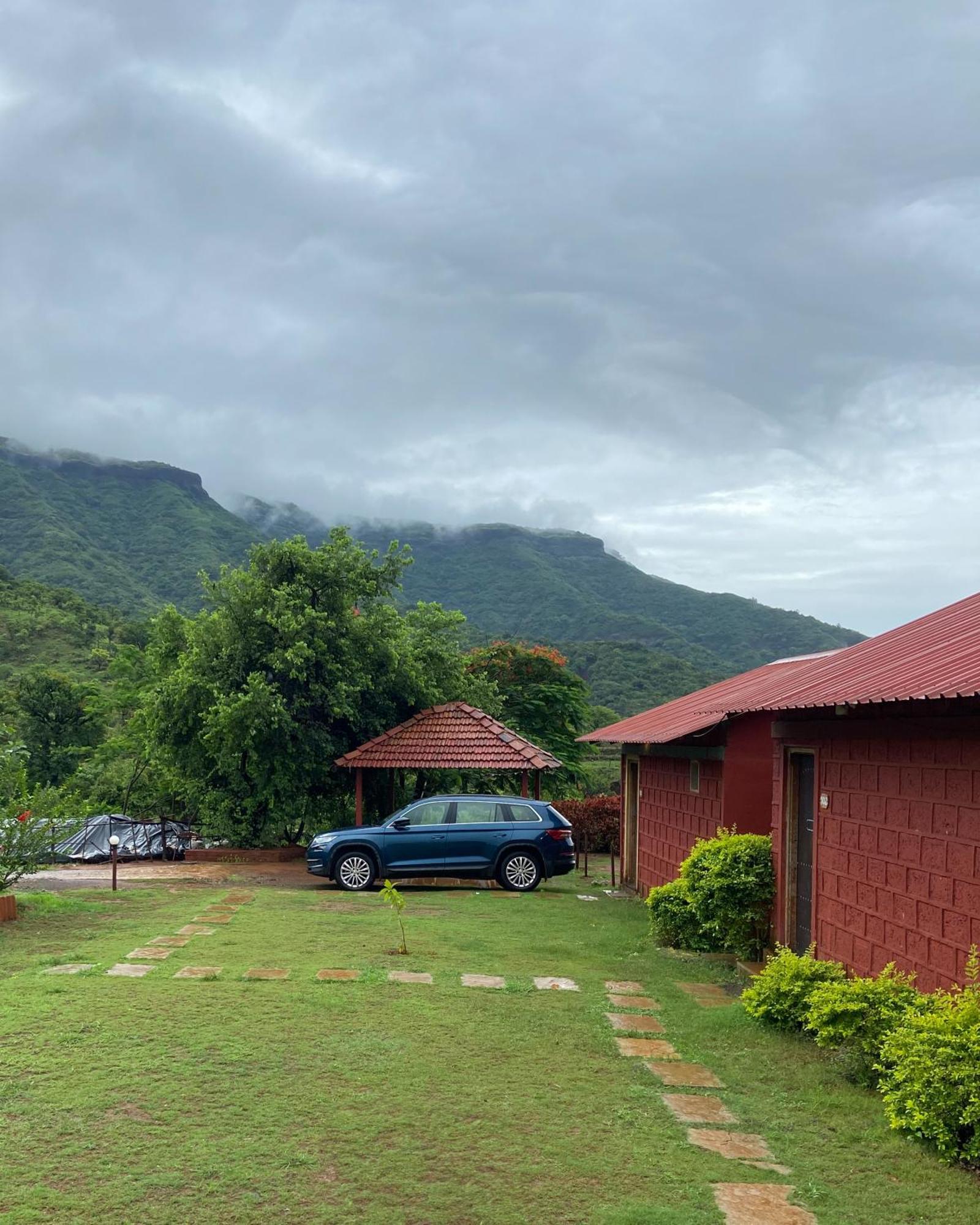 Mysticstays Resort Wai Eksteriør billede